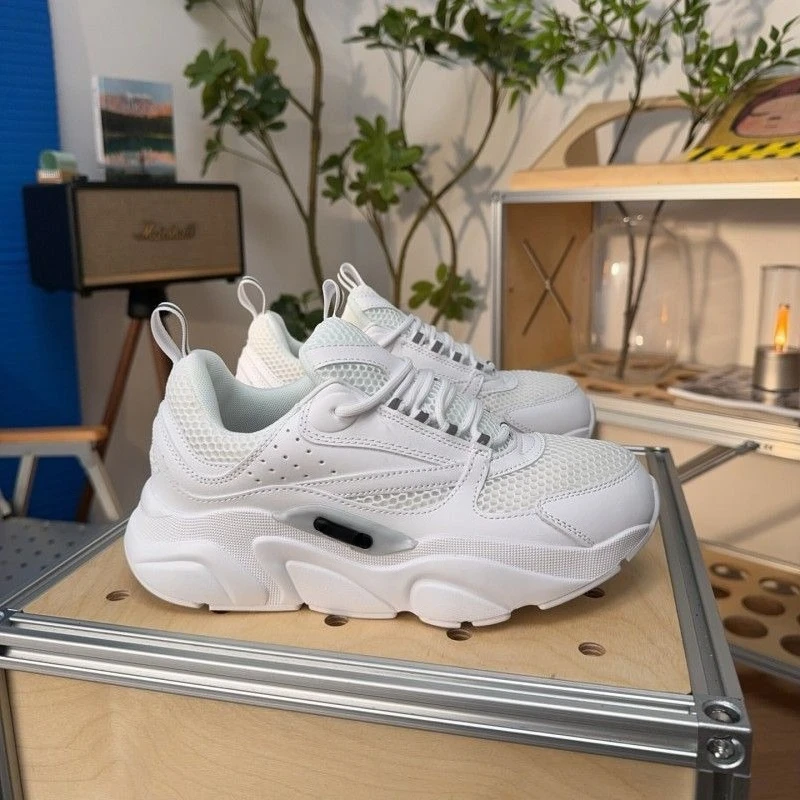 Men Shoes Type - Les baskets B22, un modèle très